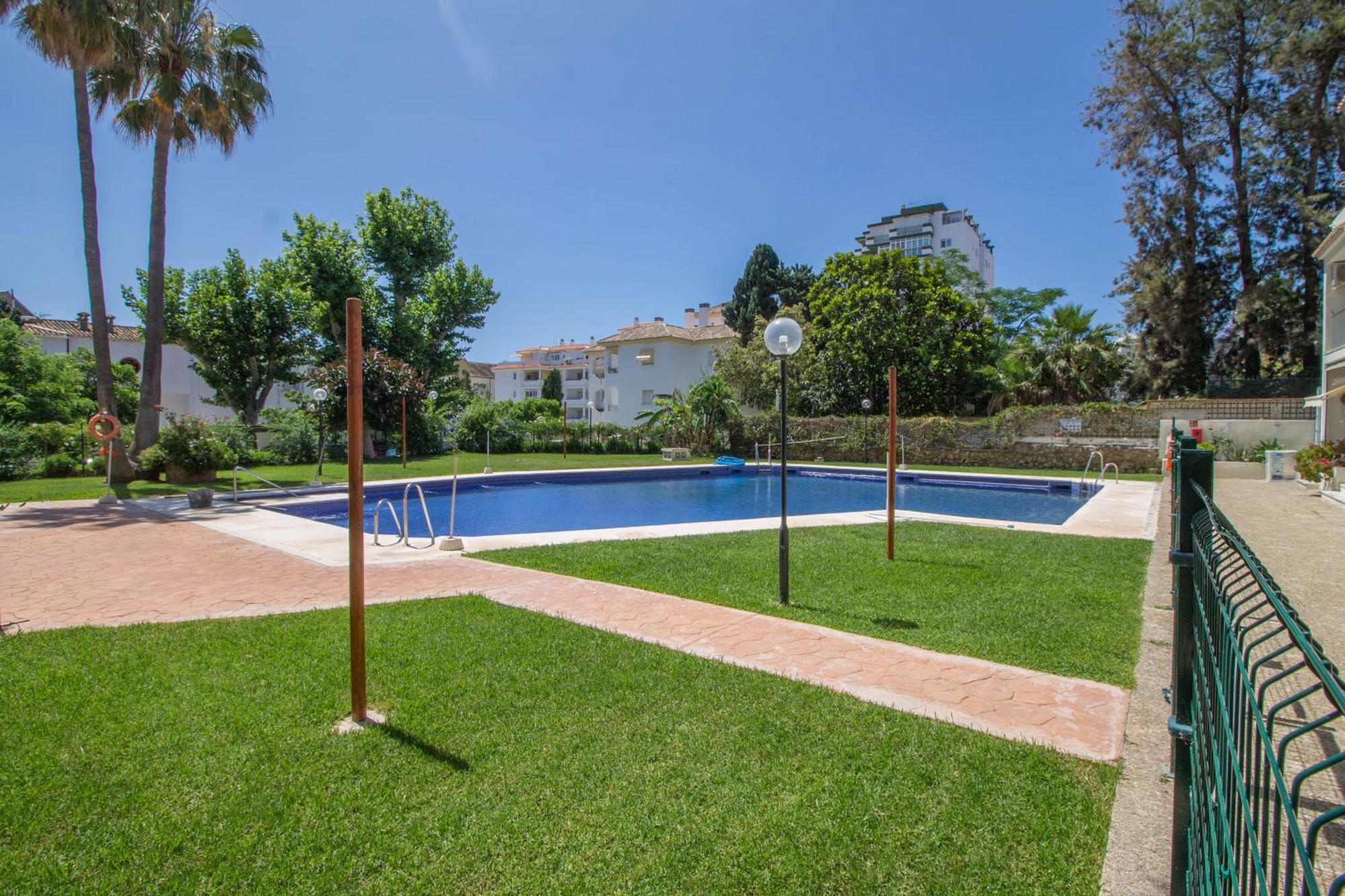 Carihuela Palace 418 By Ivi Real Estate Torremolinos Exterior photo