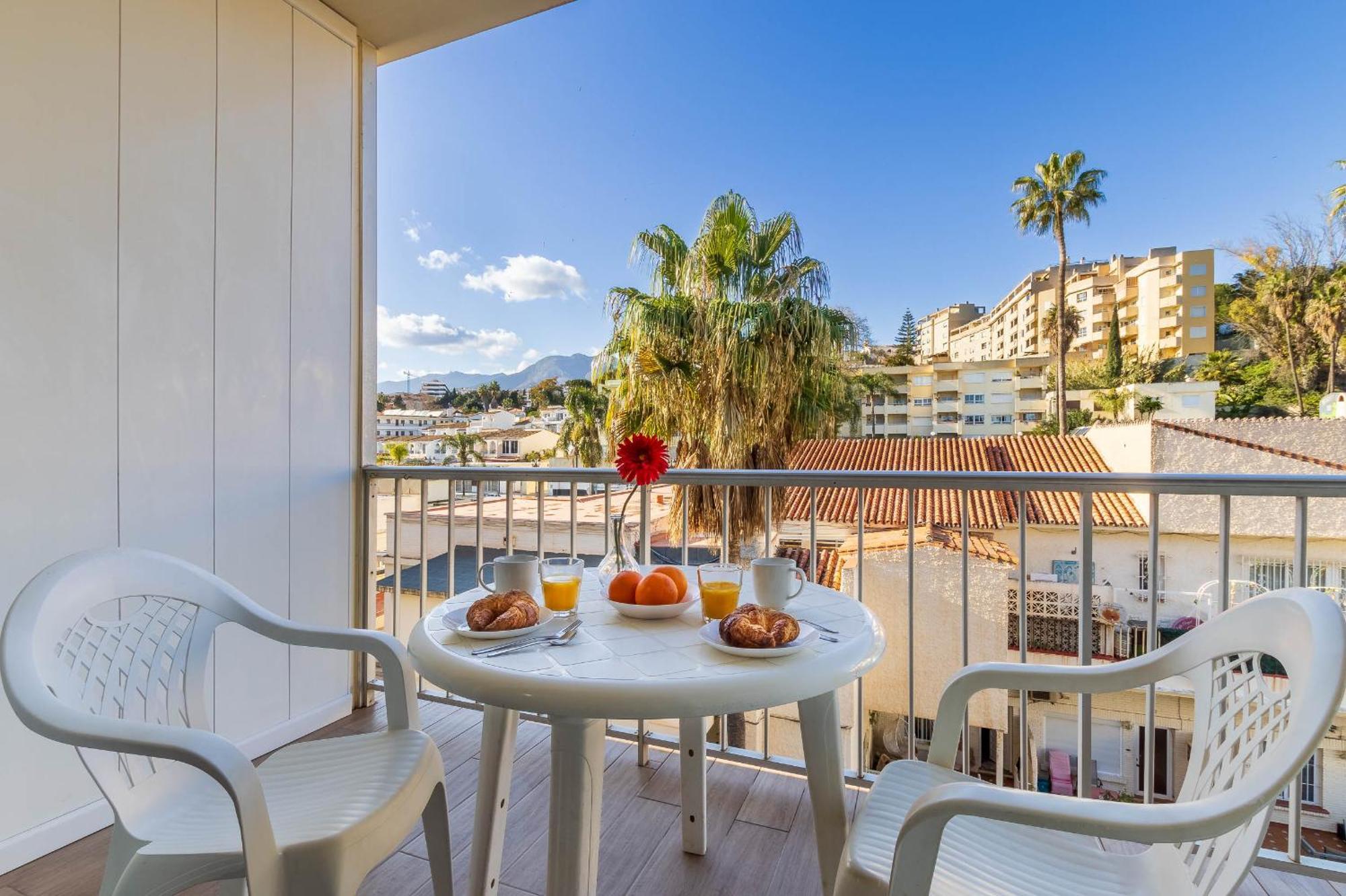 Carihuela Palace 418 By Ivi Real Estate Torremolinos Exterior photo