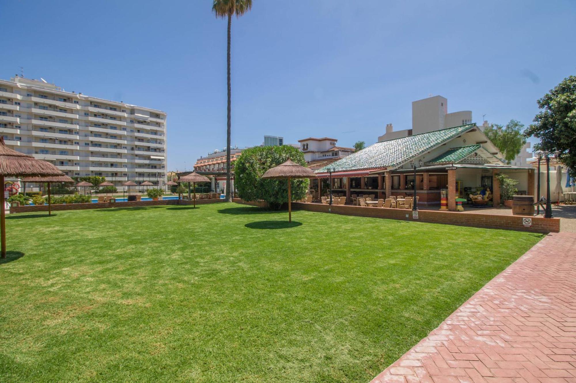 Carihuela Palace 418 By Ivi Real Estate Torremolinos Exterior photo
